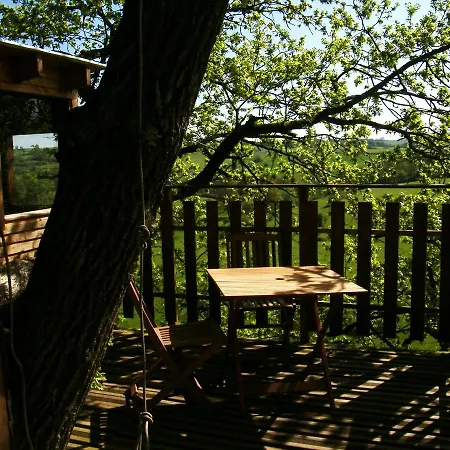Le Chene Perche Bed & Breakfast *